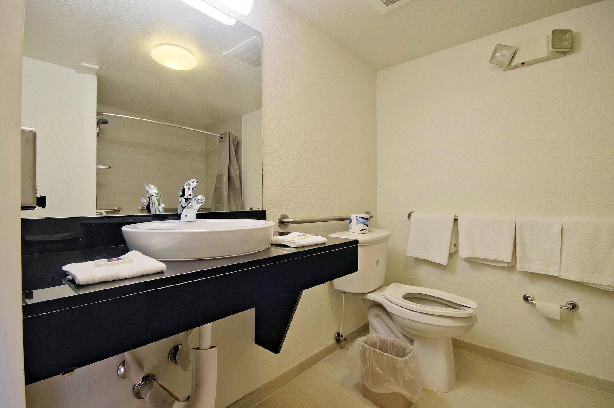 Motel 6-Miami, Fl Doral Ngoại thất bức ảnh