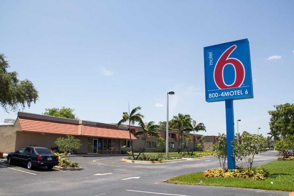 Motel 6-Miami, Fl Doral Ngoại thất bức ảnh