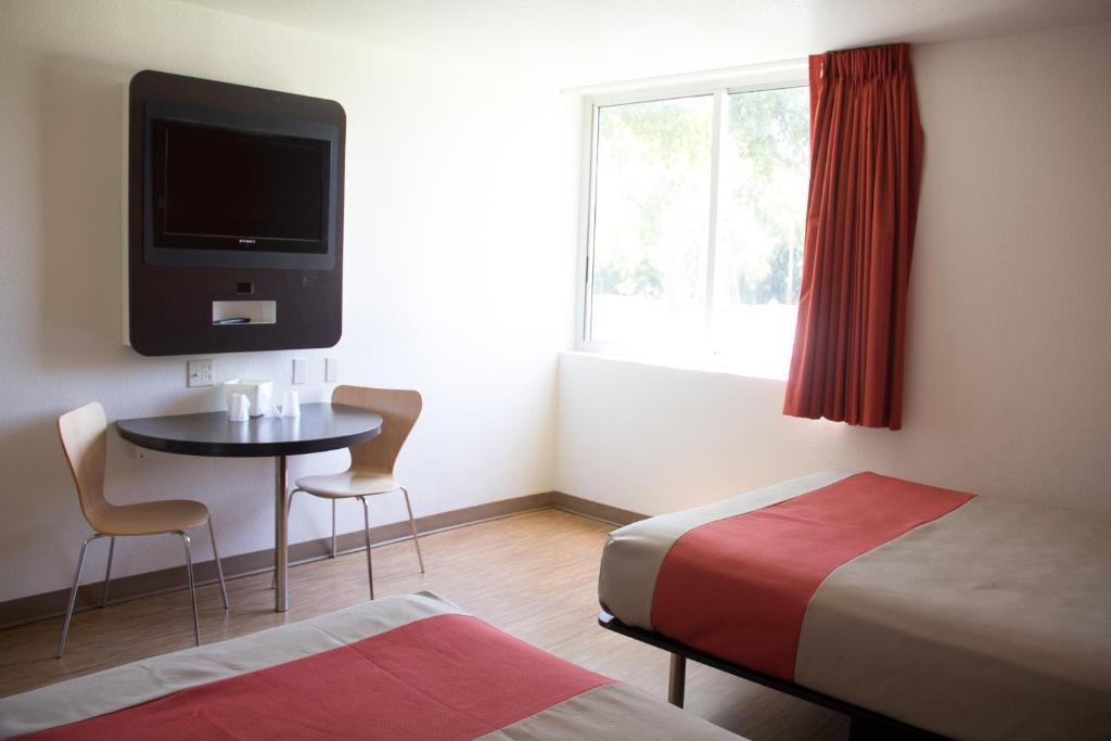 Motel 6-Miami, Fl Doral Ngoại thất bức ảnh